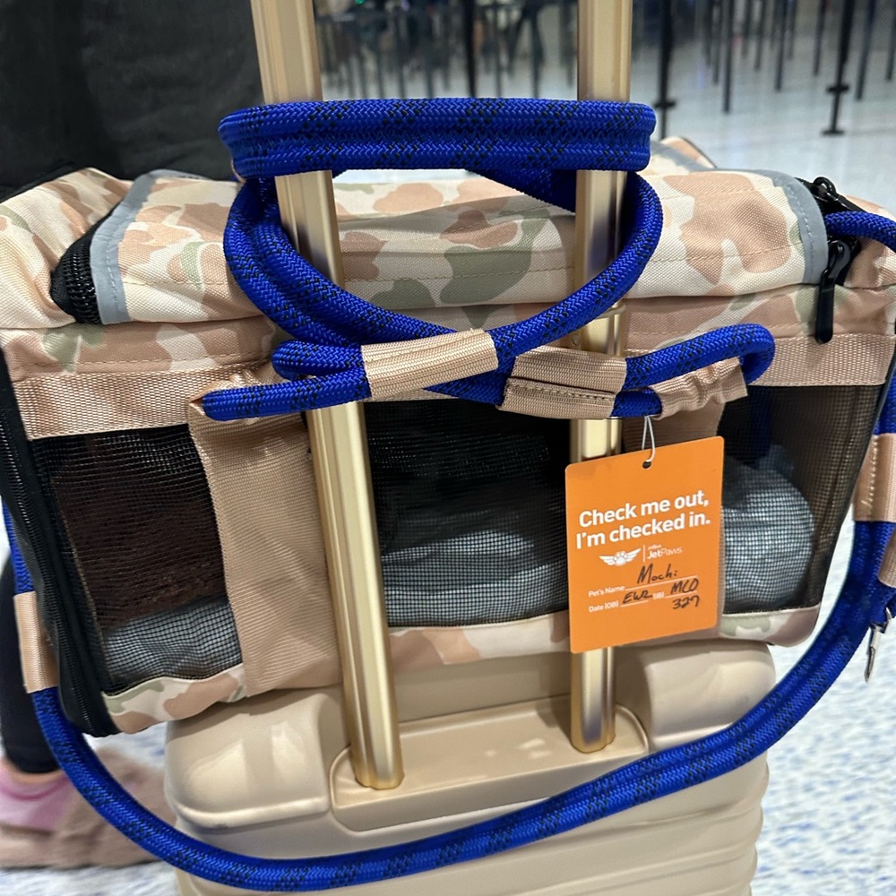 Roverlund OUT-OF-OFFICE PET CARRIER PRO EDITION